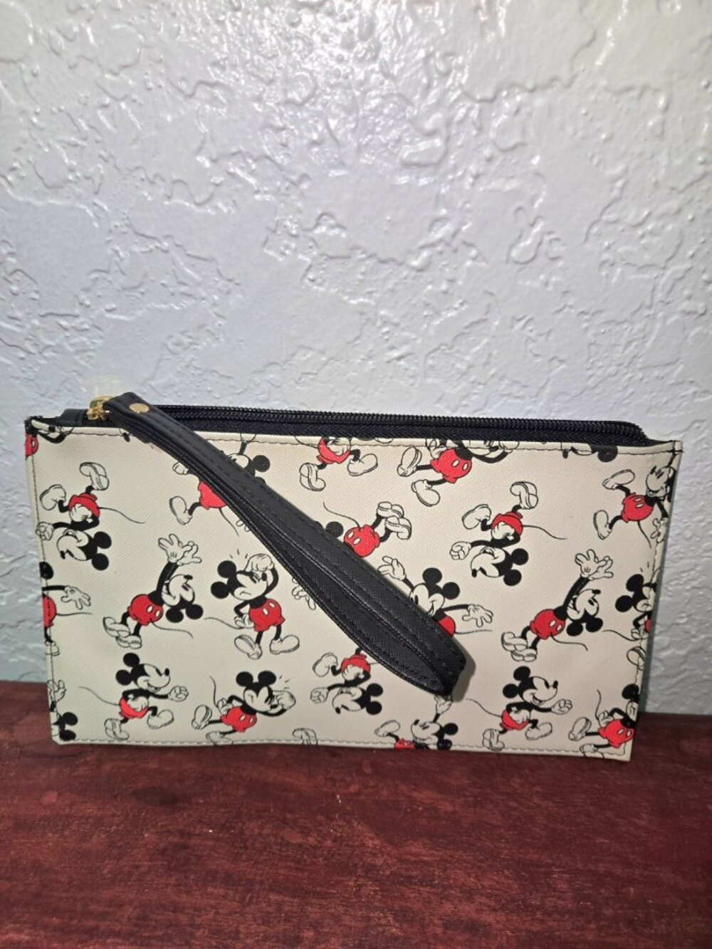 Disney Mickey Mouse Print Wristlet Clutch | Zip Pouch | EUC
